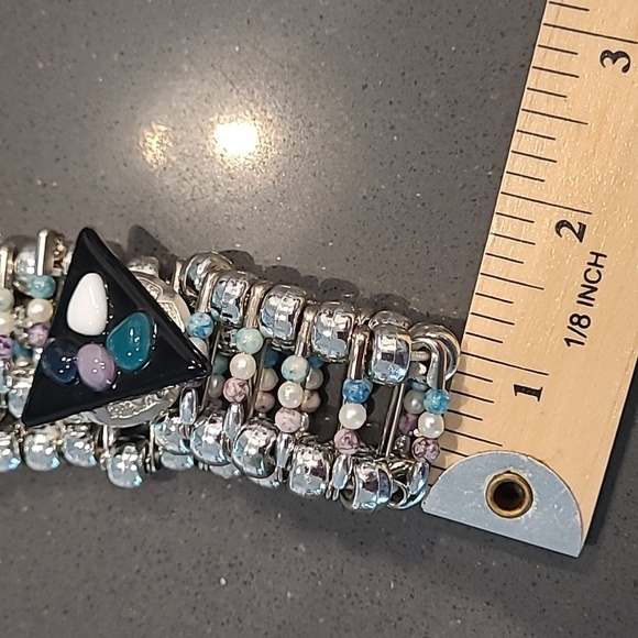 A "goodie bag" - Picture 10 of 11